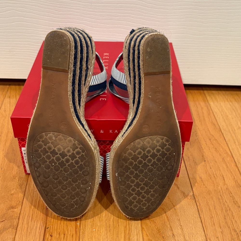 Kelly & Katie Striped Navy and White Wedges - Picture 5 of 5